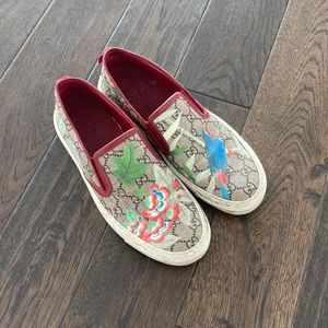 Gucci GG Tian Bird print women sneakers ( authentic)